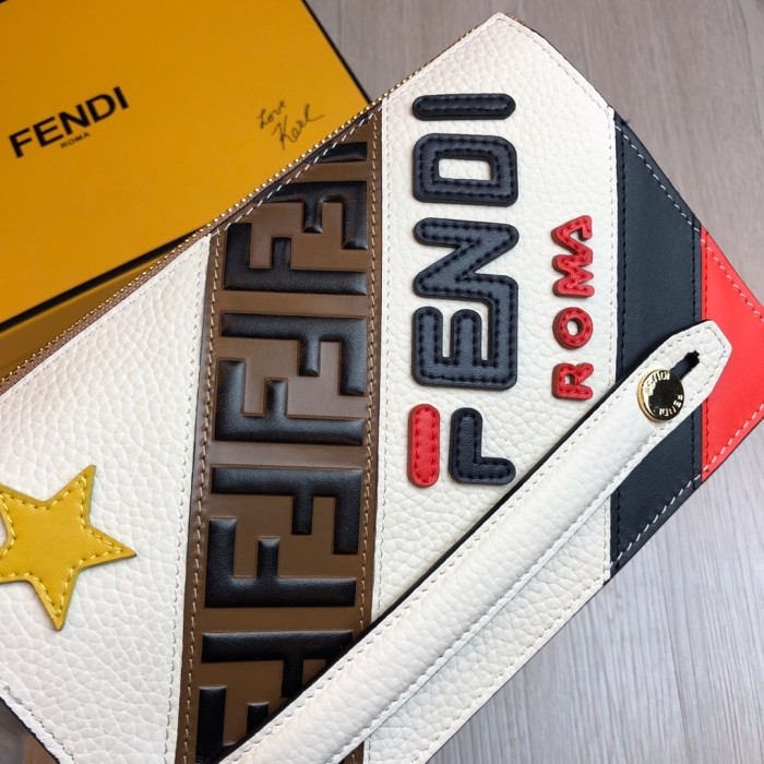 特N品 FENDI/フェンディ 財布 セカンドバッグ XD19P380-FD23
