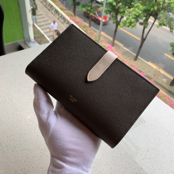 セリーヌ(CELINE）19SS 大号 長財布 カードケース 31AN-CL106