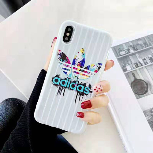 ブランドAdidasアデイダス iphone11/11pro/11pro maxケース オシャレiphone x/xs/xr/xs maxケース人気iphone7/8/plusケースデザイン性 男女兼用
