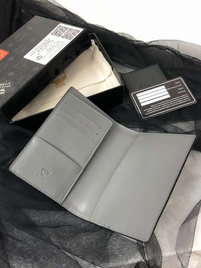 エムシーエム 人気商品激安 パスポートケース 8023-MC522