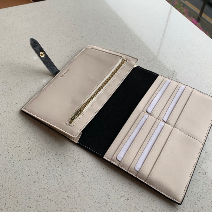 セリーヌ(CELINE）19SS 大号 長財布 カードケース 4184-CL126