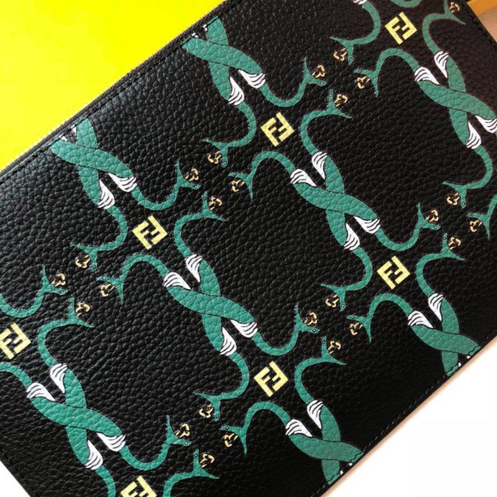 新作 FENDI/フェンディ セカンドバッグ ポーチ FE19P180-FD08