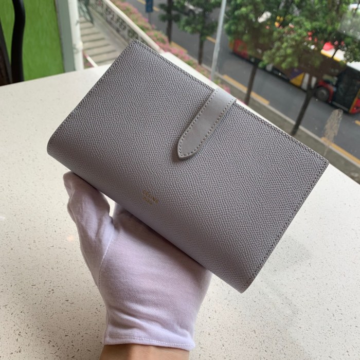 セリーヌ(CELINE）19SS 大号 長財布 カードケース 31AN-CL113