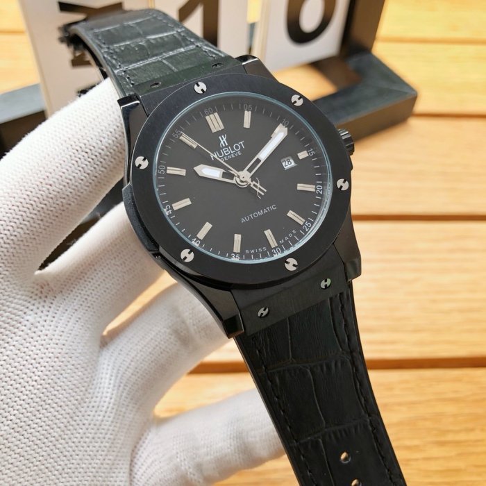 2020SS新作HUBLOT ウブロメンズ時計 スーパーコピー 4色