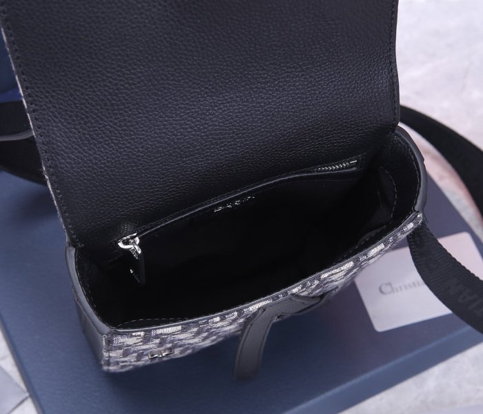 2020SS新作 Dior ディオール メンズ ショルダーバック スーパーコピー