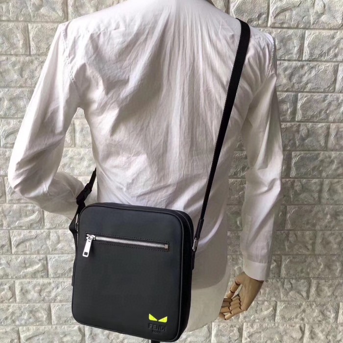 2020SS新作 FENDI フェンディ ショルダーバック スーパーコピー