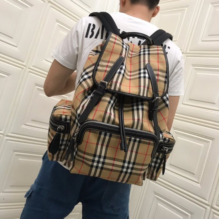 202103SS新作 Burberry バーバリー メンズリュックバックスーパーコピー