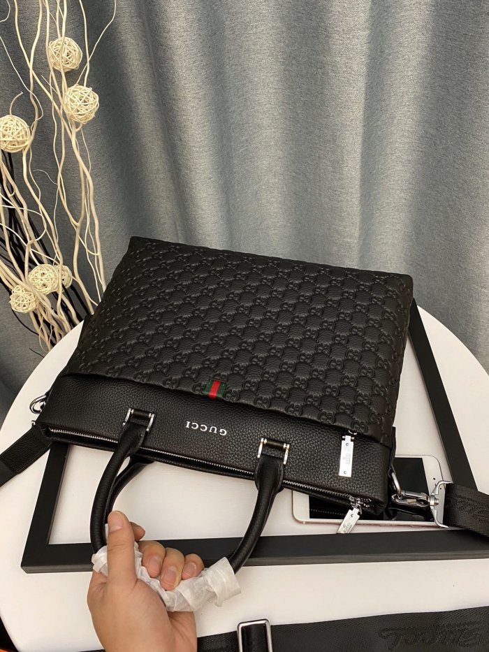 202103SS新作 Gucci グッチ メンズ ハンドバックスーパーコピー