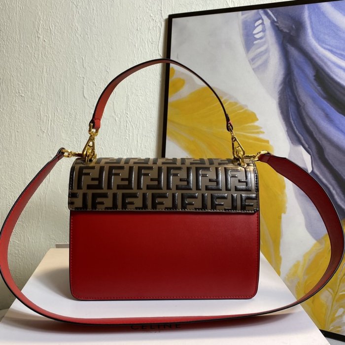 202103SS新作 FENDI フェンディ レディースショルダーバックスーパーコピー