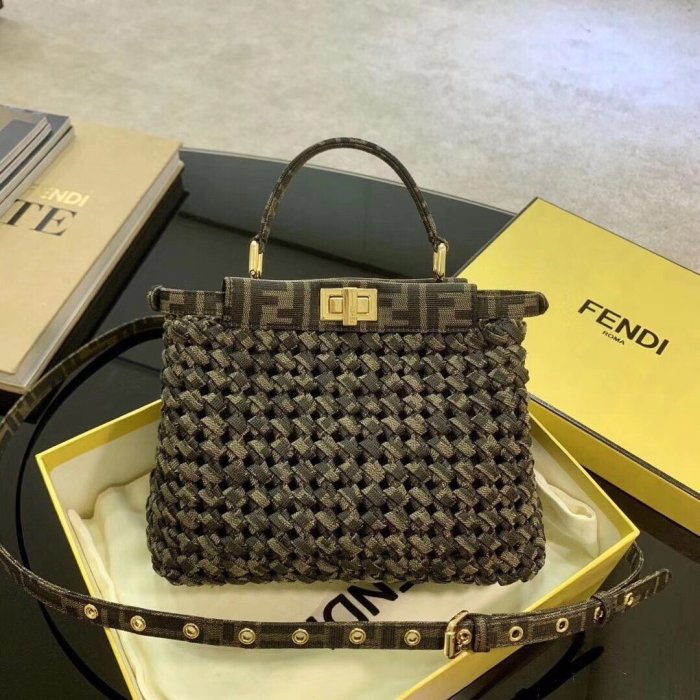2020SS新作 FENDI フェンディ レディース ショルダーバック スーパーコピー