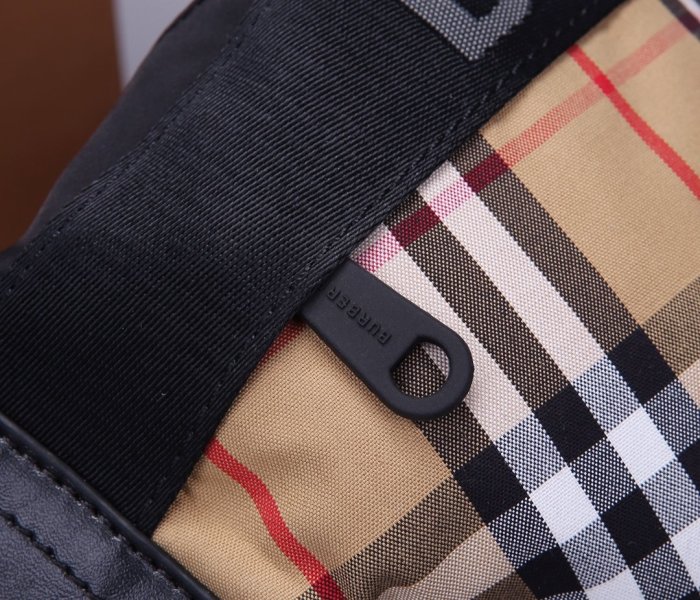 202103SS新作 Burberry バーバリー メンズ ショルダーバック スーパーコピー