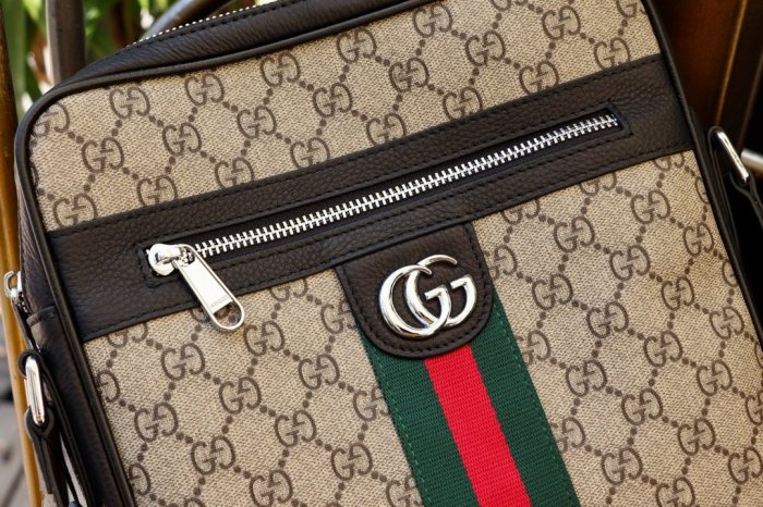 2020SS新作 Gucci グッチ メンズ ショルダーバックスーパーコピー