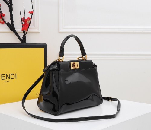 2020SS新作 FENDI フェンディ レディース ショルダーバック スーパーコピー