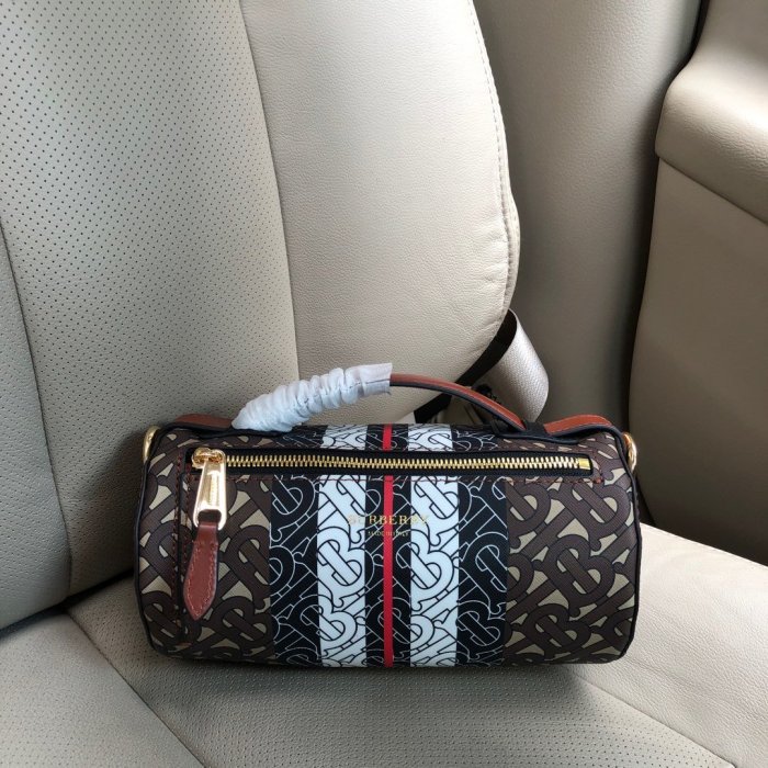 2020SS新作 Burberry バーバリー メンズ ショルダーバック スーパーコピー