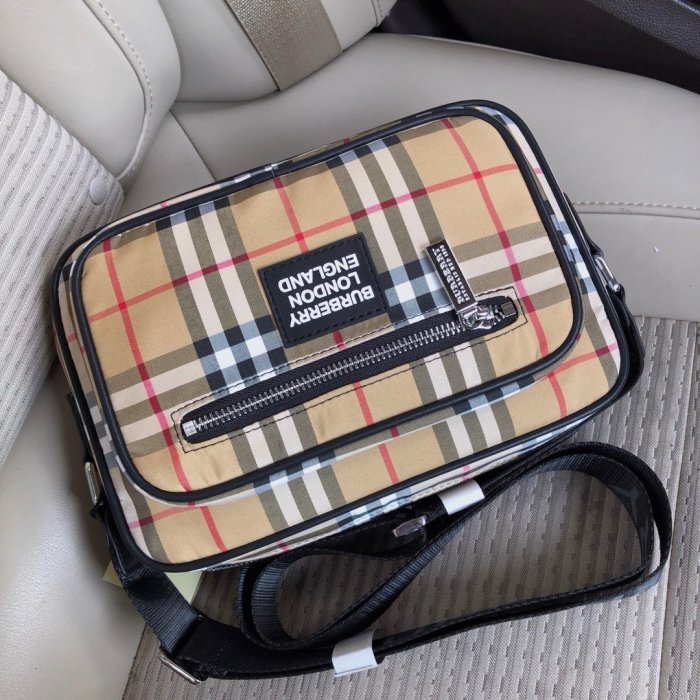 2020SS新作 Burberry バーバリー メンズ ショルダーバック スーパーコピー