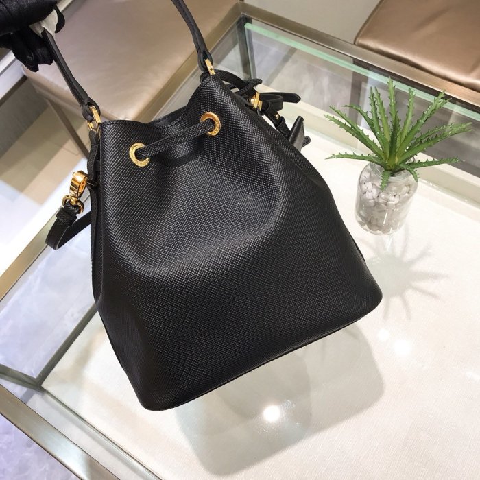 202103SS新作 Prada プラダ レディース ショルダーバックスーパーコピー