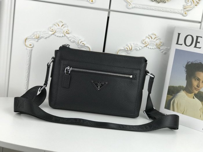 202103SS新作 FENDI フェンディ ショルダーバック スーパーコピー
