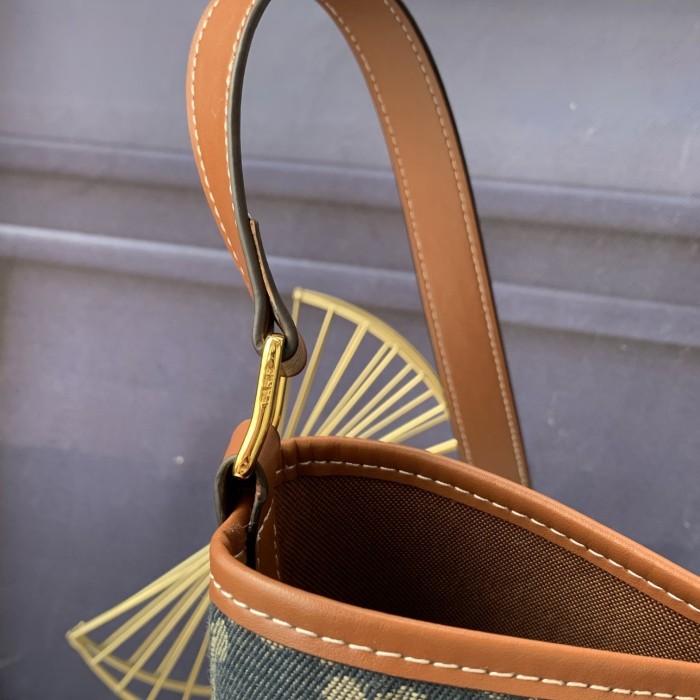 202103SS新作 Celine セリーヌ レディースショルダーバッグスーパーコピー