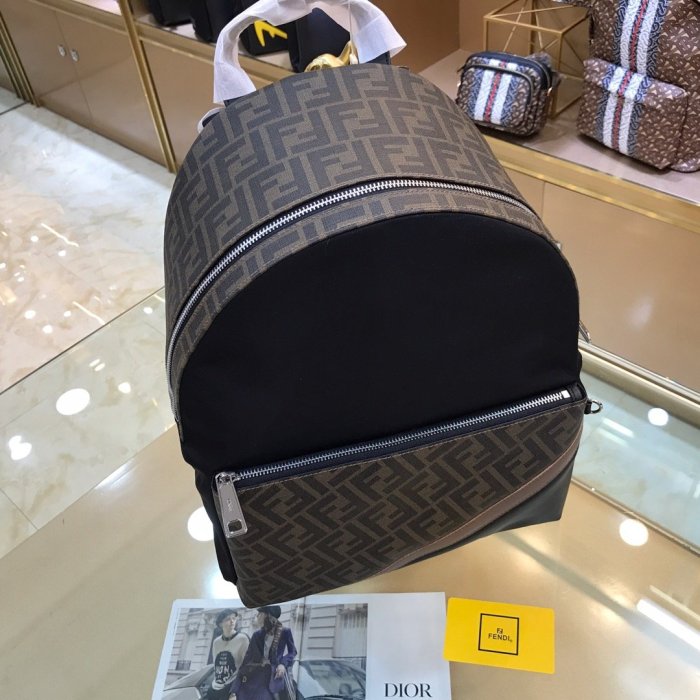 2020SS新作 FENDI フェンディ リュックバック スーパーコピー