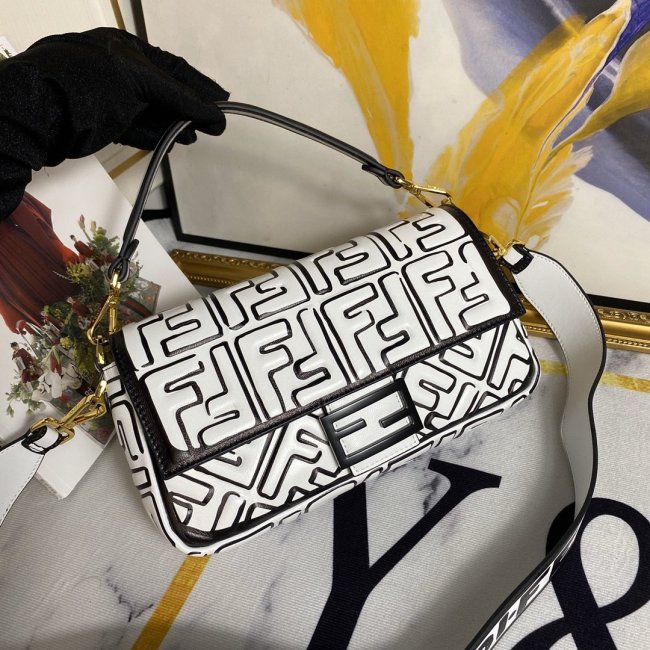 2020SS新作 FENDI フェンディ レディース ショルダーバック スーパーコピー