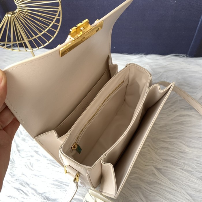 202103SS新作 Celine セリーヌ レディースショルダーバッグスーパーコピー
