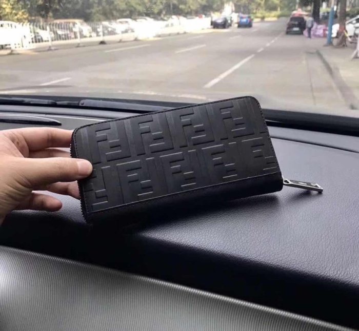2020SSフェンディ FENDI 新作通販長財布 スーパーコピー
