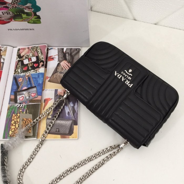 2021SS新作 Prada プラダ レディース ショルダーバックスーパーコピー