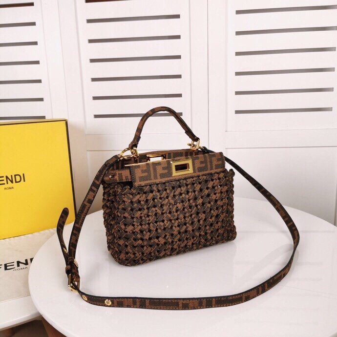 2020SS新作 FENDI フェンディ レディース ショルダーバック スーパーコピー