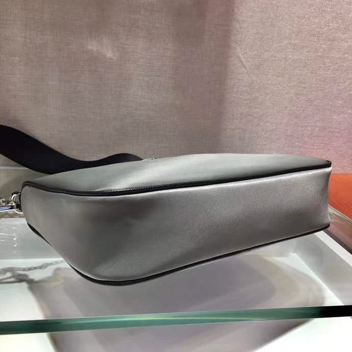 2021SS新作 メンズ Prada プラダショルダーバッグスーパーコピー