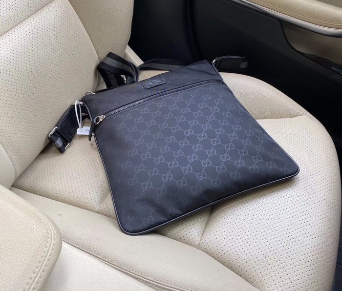 2020SS新作 Gucci グッチ メンズ ショルダーバックスーパーコピー