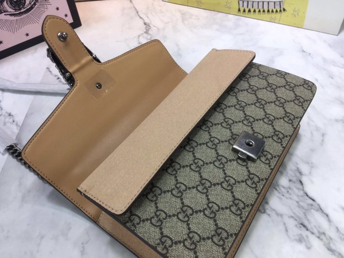 2020SS新作Gucci グッチ レディースショルダーバッグスーパーコピー
