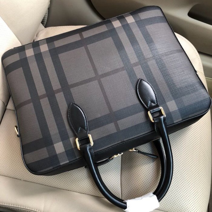 2021SS新作 Burberry バーバリー メンズ ハンドバックスーパーコピー