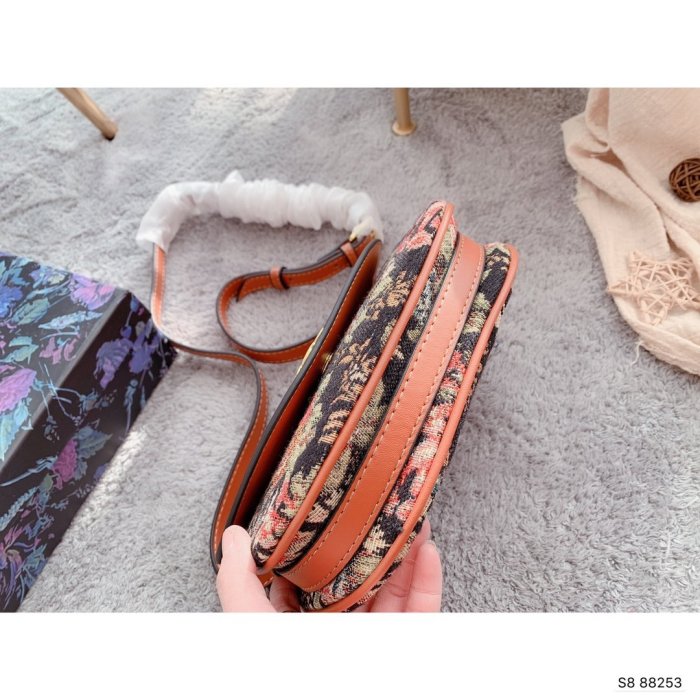 2021SS新作 Celine セリーヌ レディースショルダーバッグスーパーコピー