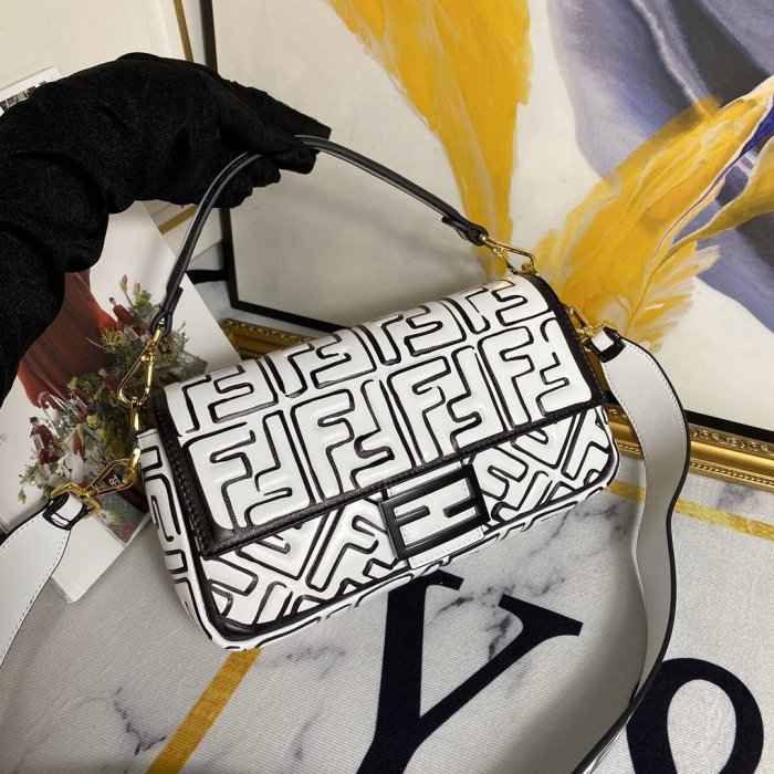 2020SS新作 FENDI フェンディ レディース ショルダーバック スーパーコピー