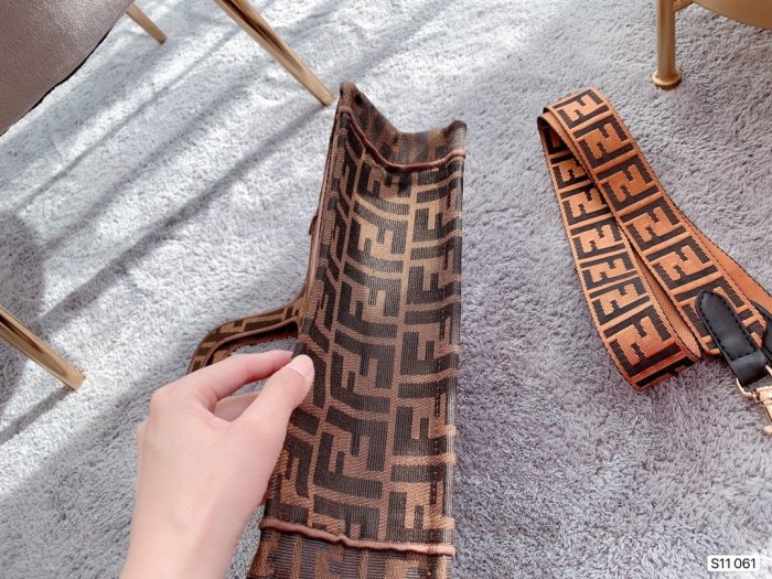 2020SS新作 FENDI フェンディ レディース ハンドバックスーパーコピー