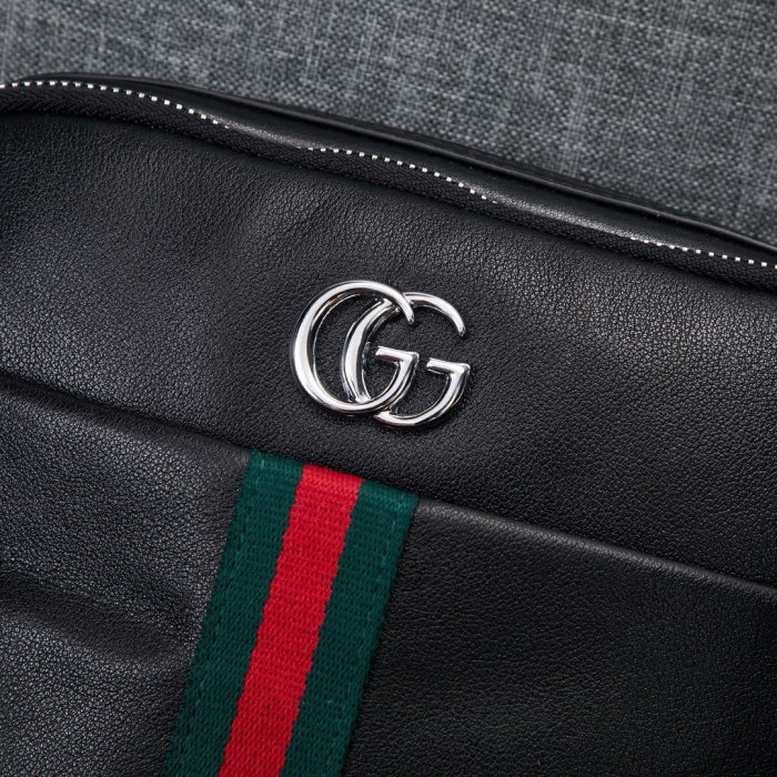 2020SS新作 Gucci グッチ メンズ ショルダーバックスーパーコピー