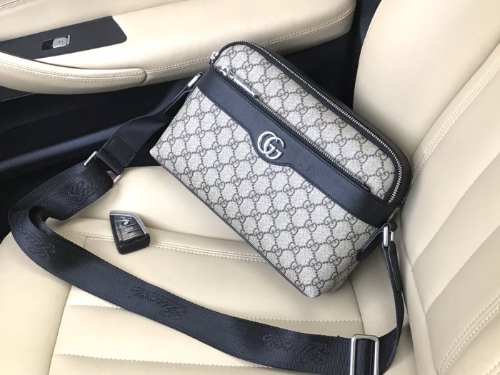 2020SS新作 Gucci グッチ メンズ ショルダーバックスーパーコピー
