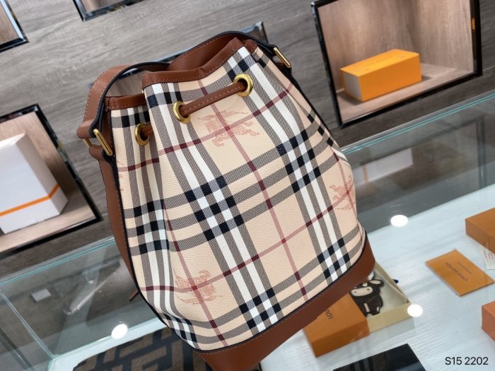 202103SS新作Burberryバーバリー レディース ショルダーバック スーパーコピー