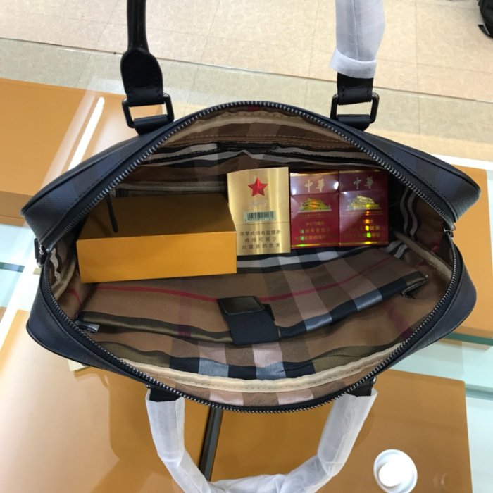 2021SS新作 Burberry バーバリー メンズ ハンドバックスーパーコピー