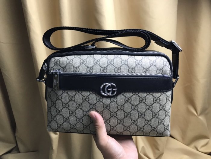 2020SS新作 Gucci グッチ メンズ ショルダーバックスーパーコピー