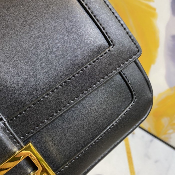 2020SS新作 FENDI フェンディ レディース ショルダーバック スーパーコピー