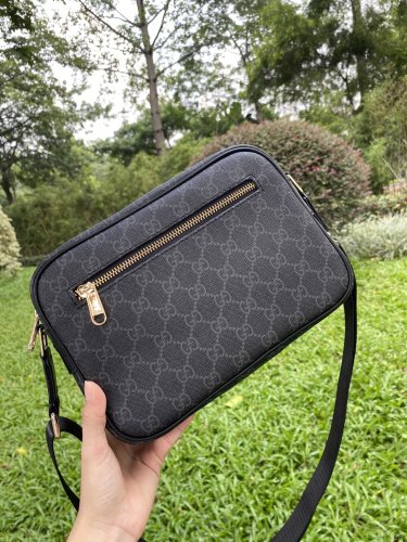 2021SS新作 Gucci グッチ メンズ ショルダーバックスーパーコピー