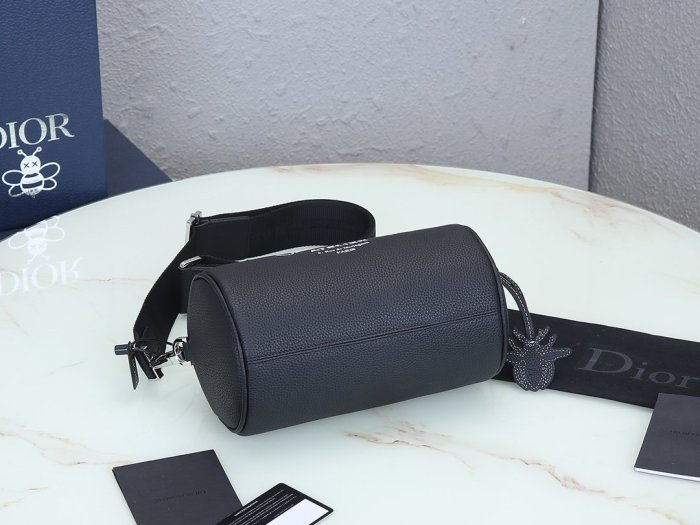202103SS新作 Dior ディオール メンズ ショルダーバックスーパーコピー