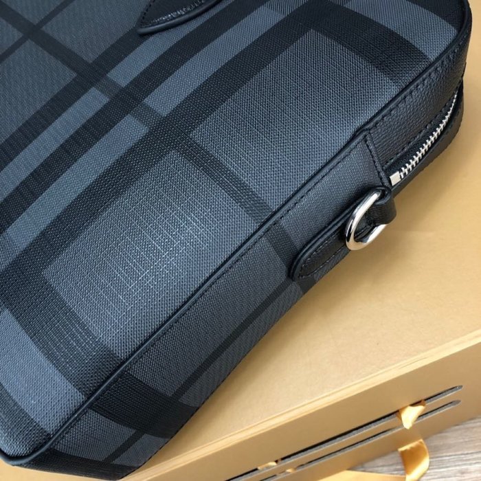 2021SS新作 Burberry バーバリー メンズ ハンドバックスーパーコピー