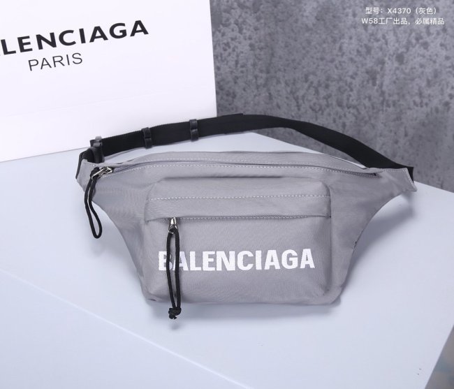 2020SS新作 Balenciaga バレンシアガ メンズ ショルダーバック スーパーコピー