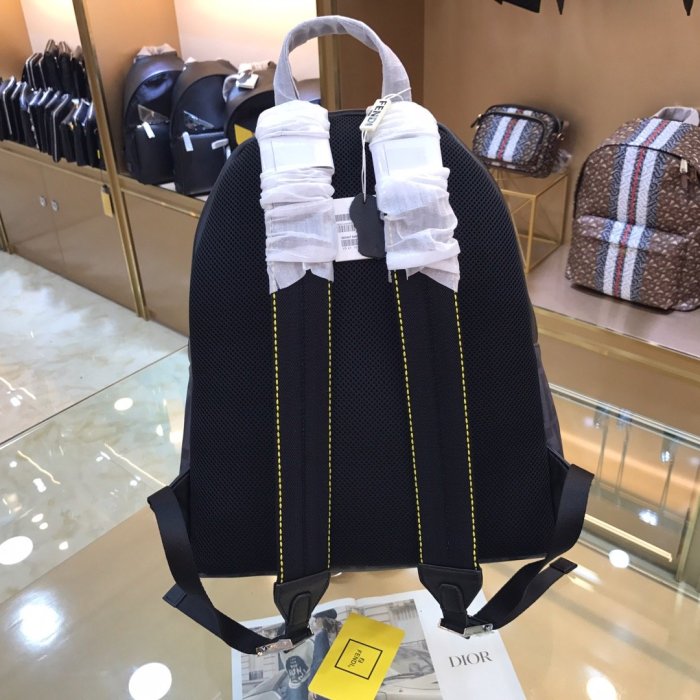 2020SS新作 FENDI フェンディ リュックバック スーパーコピー