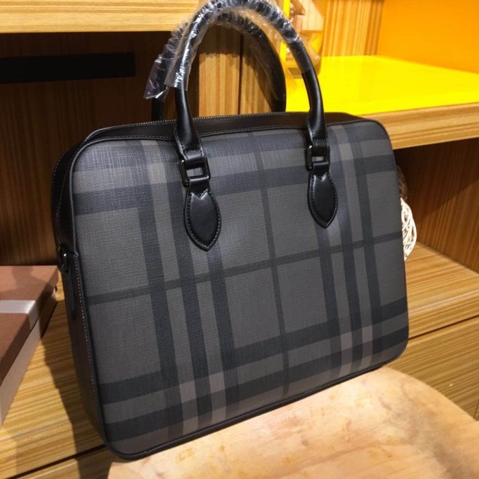 2020SS新作 Burberry バーバリー メンズ ハンドバックスーパーコピー