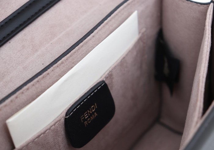 202103SS新作 FENDI フェンディ レディースショルダーバックスーパーコピー