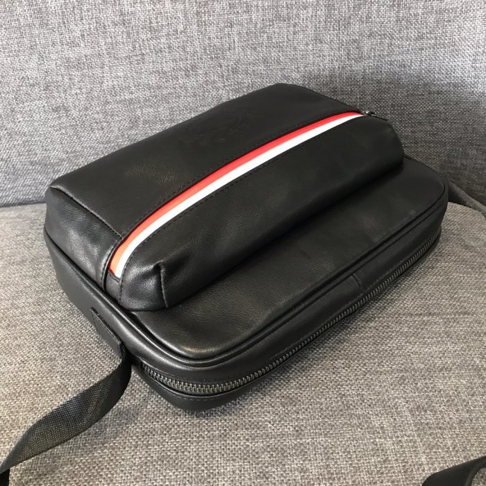 2020SS新作 FENDI フェンディ ショルダーバック スーパーコピー