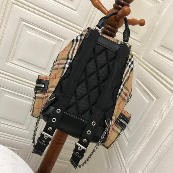 202103SS新作 Burberry バーバリー メンズリュックバックスーパーコピー